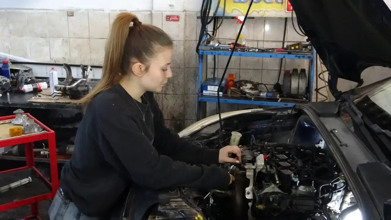 Önyargıları Şanzıman Anahtarıyla Söktü 8